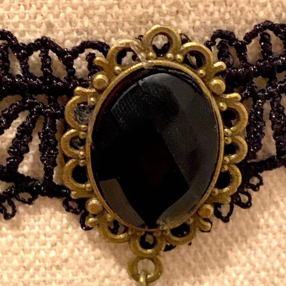 Black Lace Beaded Choker Necklace Victorian Lace Drop Detail - Picture 5 of 7